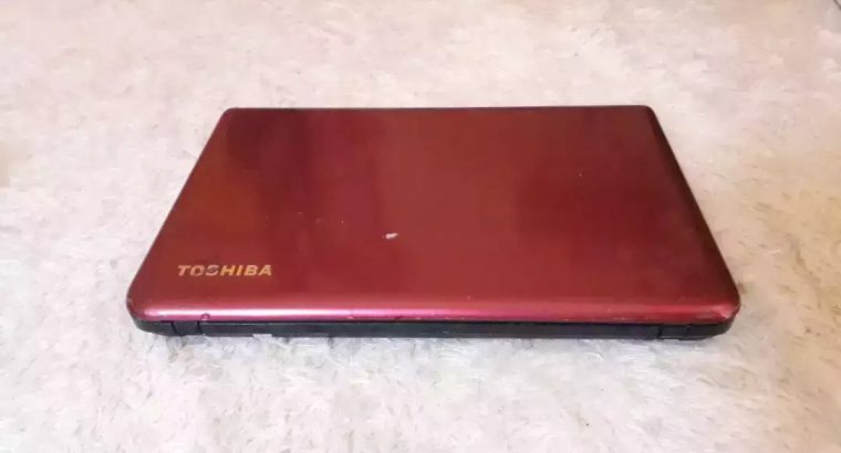 PRELOVE LAPTOP TOSHIBA