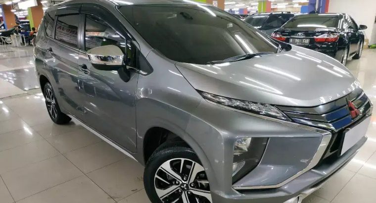 Mitsubishi Xpander Ultimate AT 2017 abuabu.Dijamin