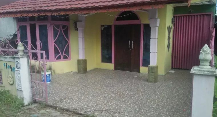 Di sewakan rumah beserta isi pontianak