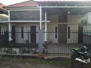 DISEWAKAN RUMAH BESAR PONTIANAK